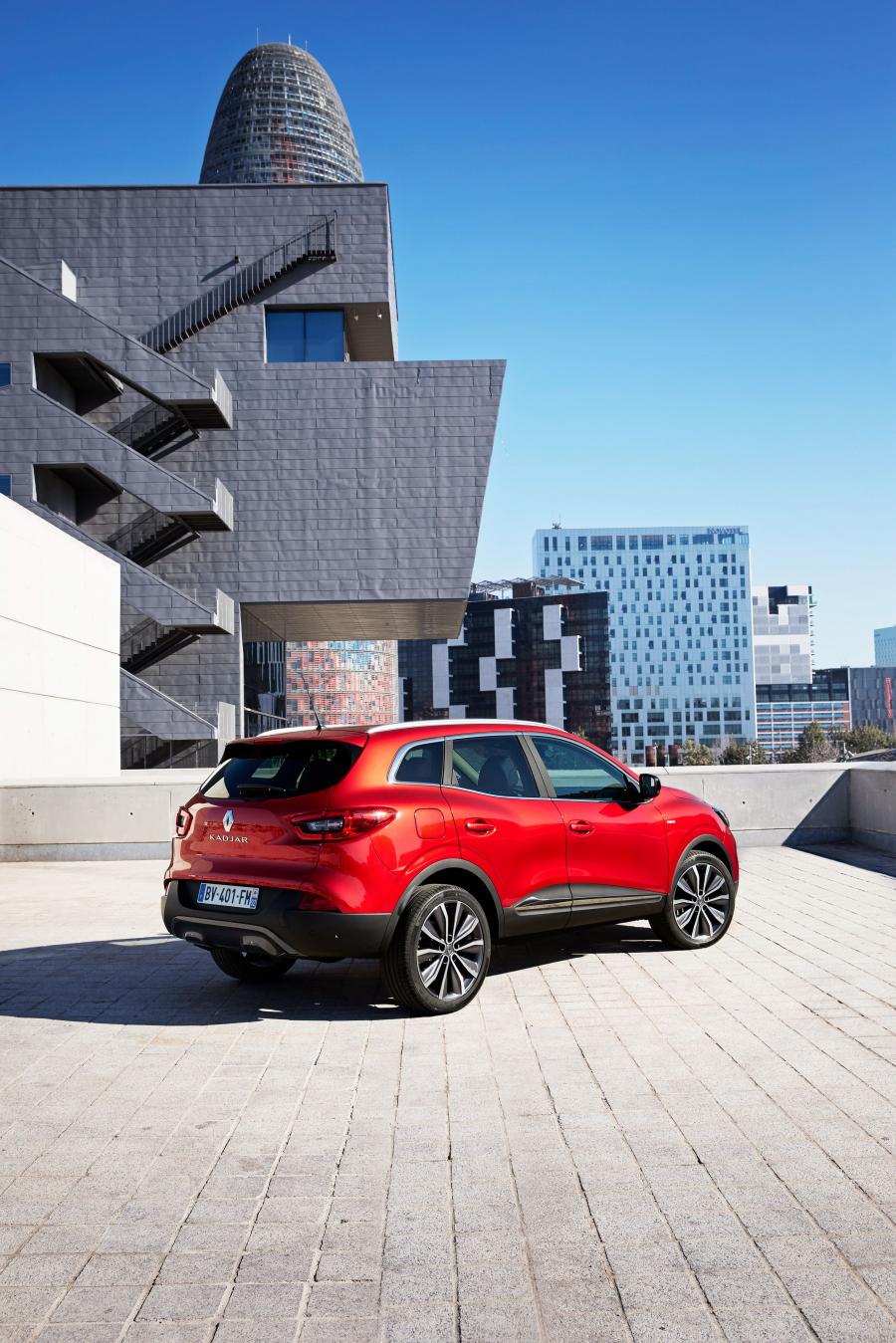  Renault Kadjar Bose 2015 года  (фото 2 из 27)